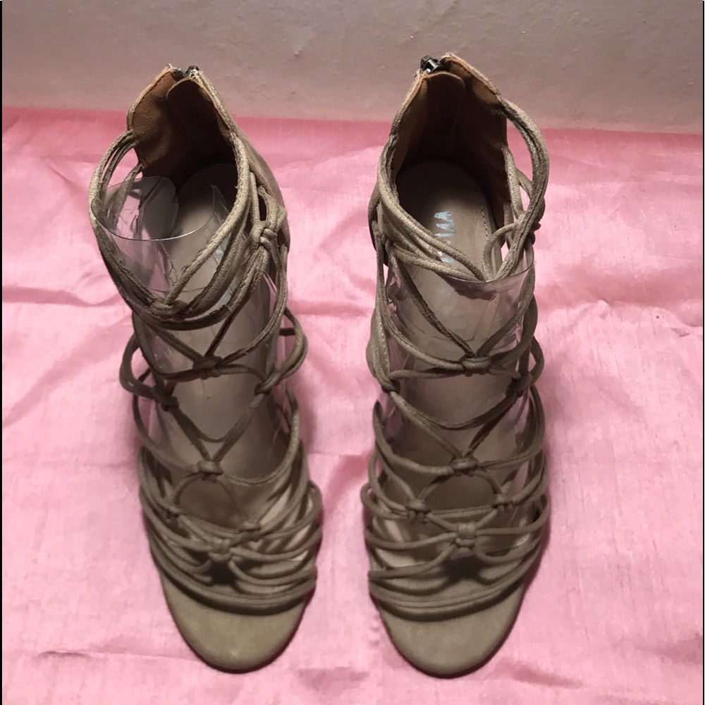 Mi.Im Heels. - Picture 2 of 9